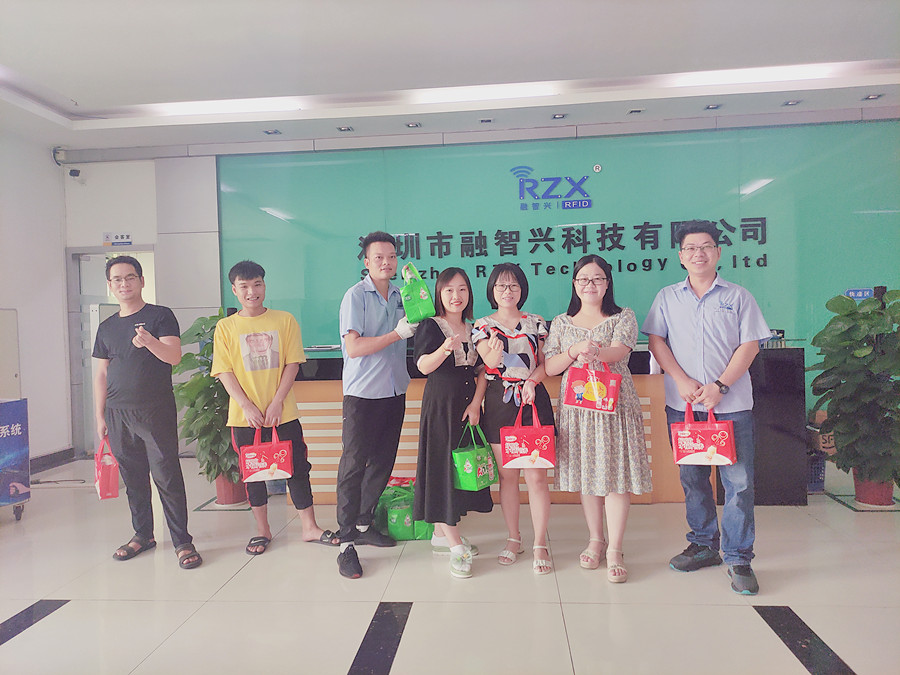融智興科技｜2021年二季度員工生日禮品發(fā)放啦！